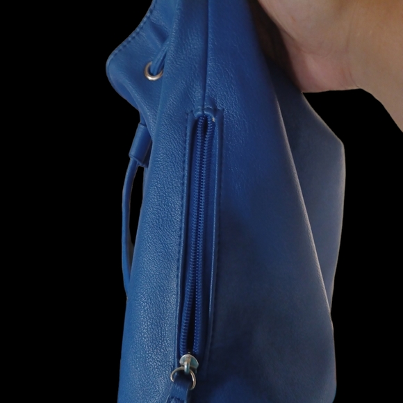Womans bucket bag - Picture 2 of 5